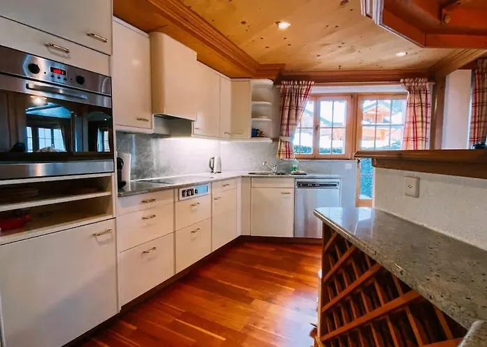 Panorama - Stunning View * 格林德瓦